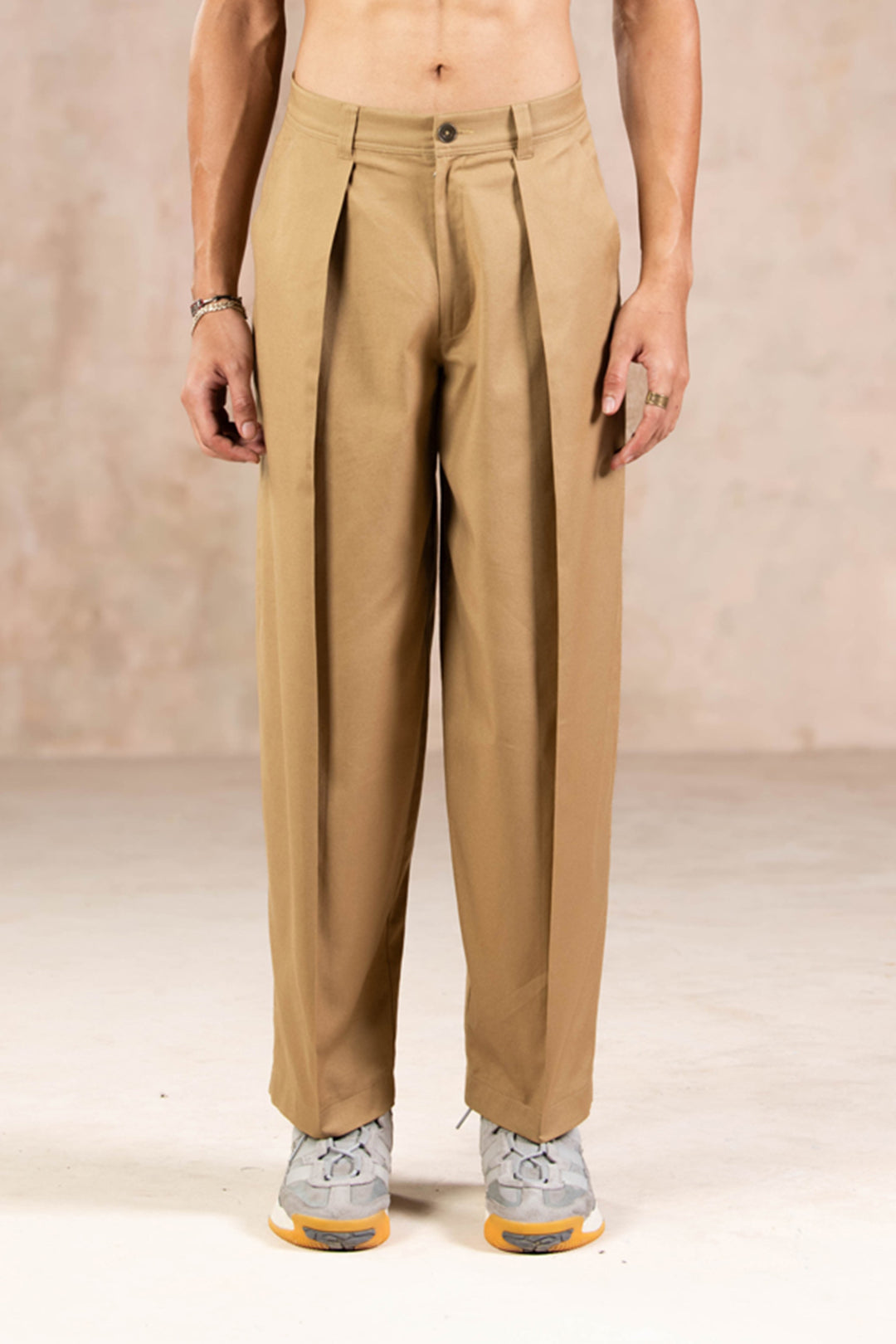 KHAKEE PLEATED PANTS