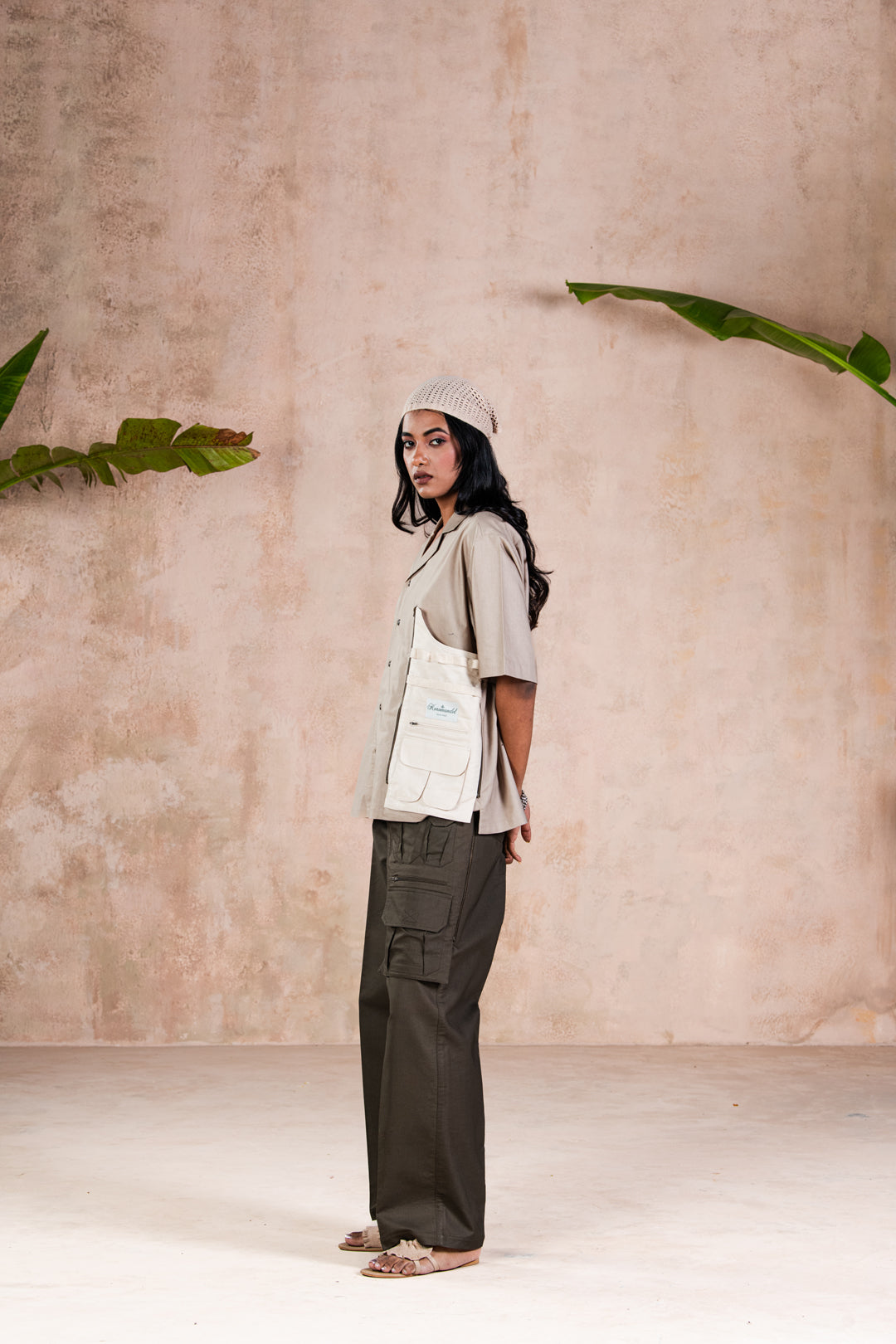 RETRACTABLE UTILITY SHIRT