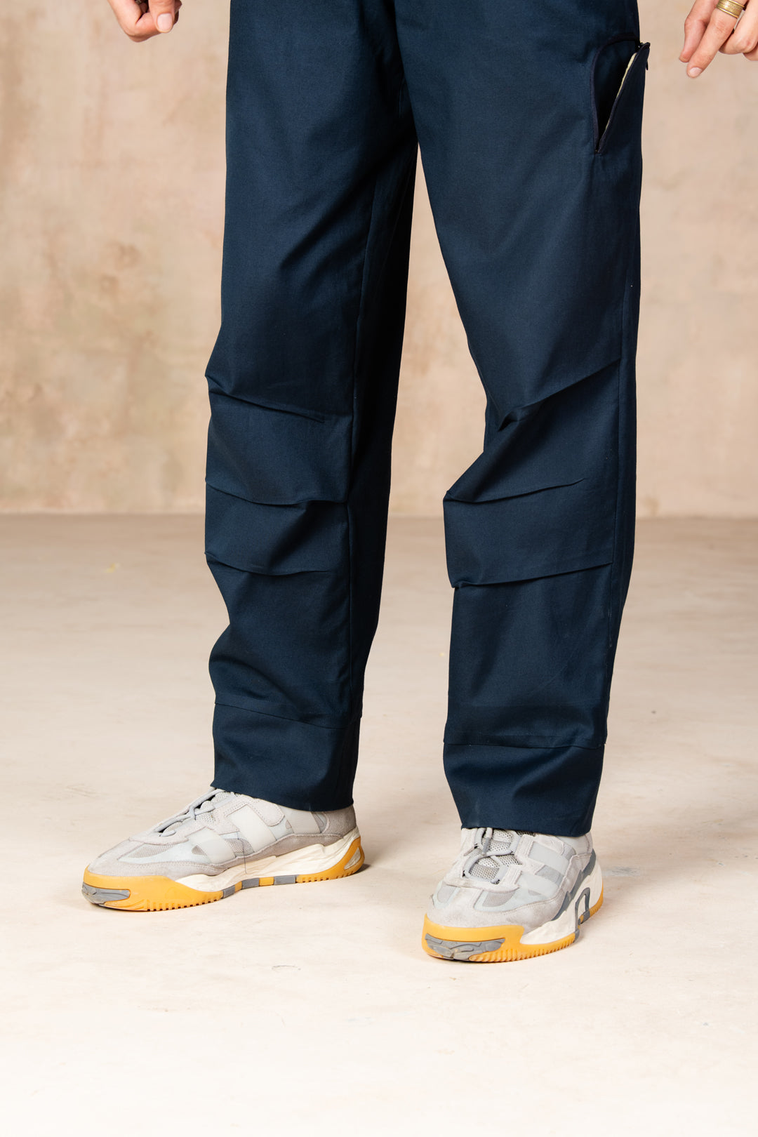 INDIGO PARACHUTE PANTS