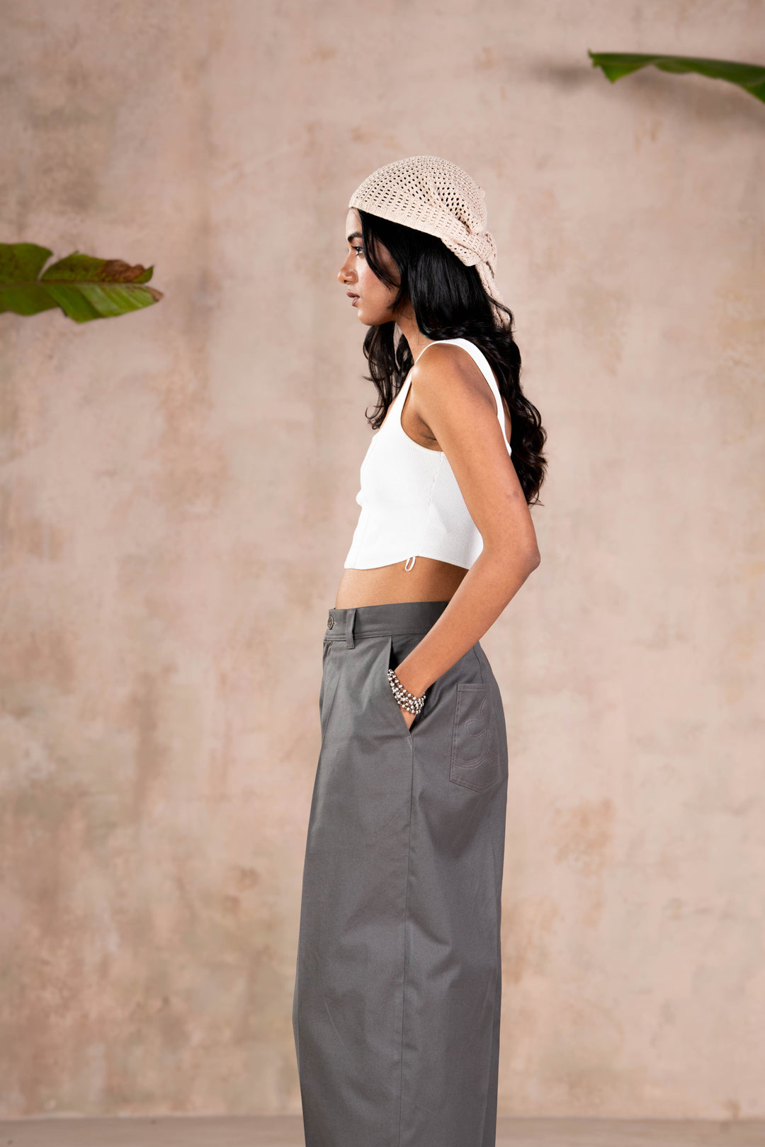 CHARCOAL PLEATED PANTS