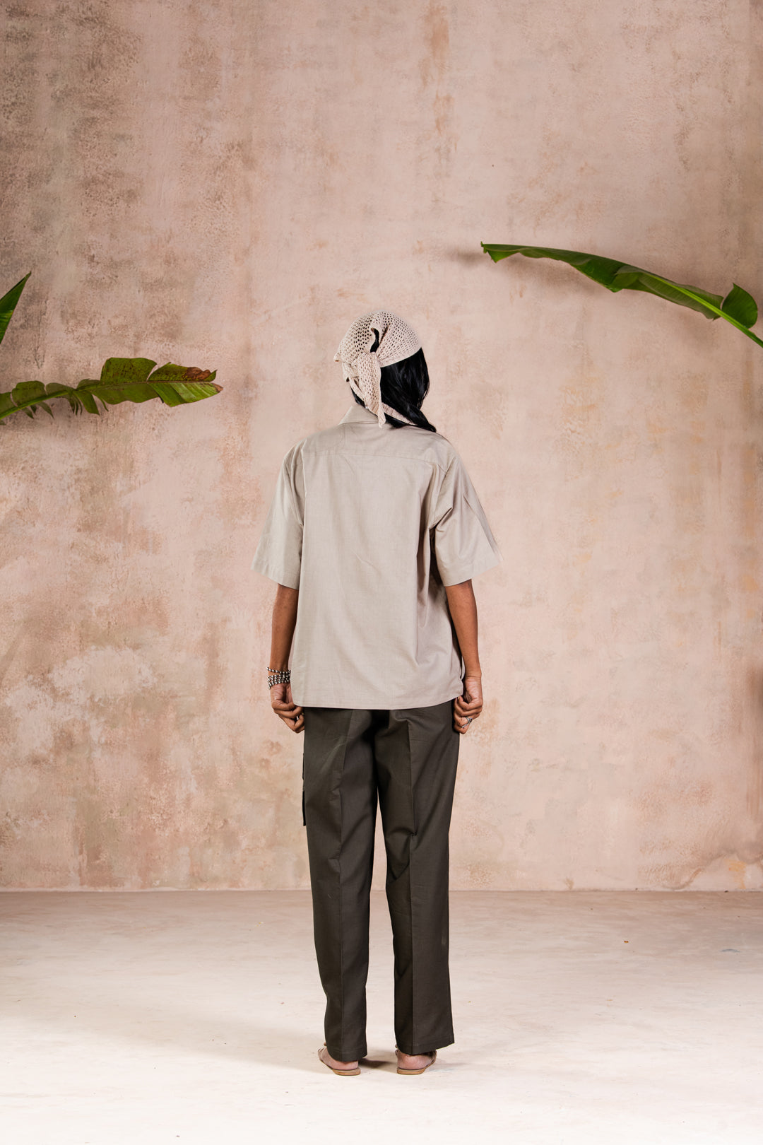 RETRACTABLE UTILITY SHIRT