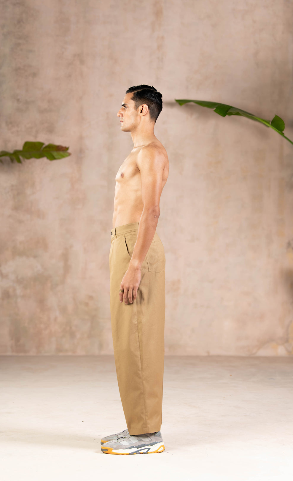 KHAKEE PLEATED PANTS